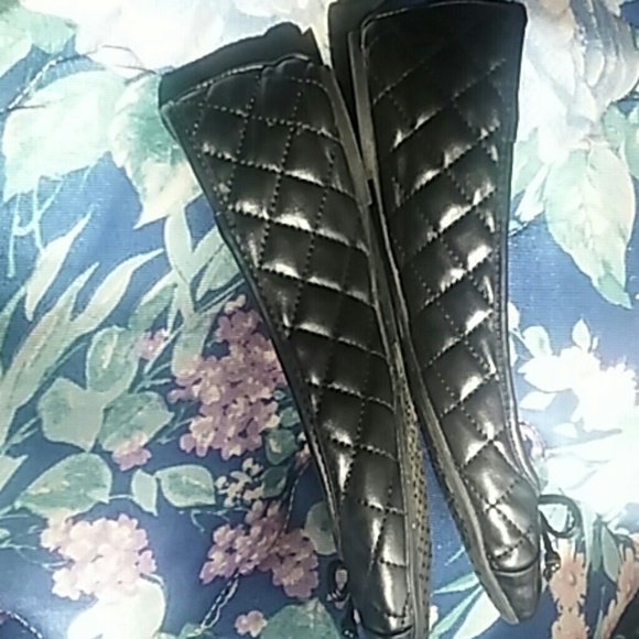 Flats - Picture 2 of 2